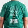 camiseta plus size masculina good things verde detalhe