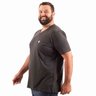 camiseta plus size masculina gola v lisa bear chumbo lado