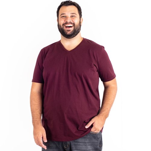 Camiseta Plus Size Masculina Gola V Lisa Bordo