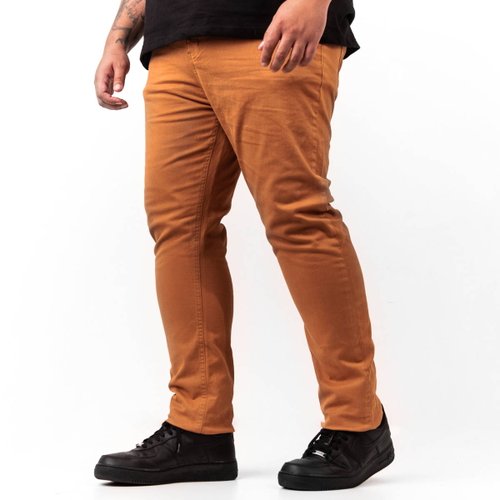 Calça Plus Size Masculina Slim Caramelo