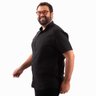camisa plus size masculina linho gola padre preta lado