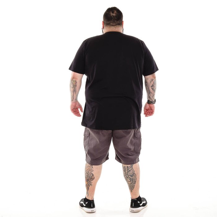 bermuda plus size masculina sarja cargo chumbo corpo costas